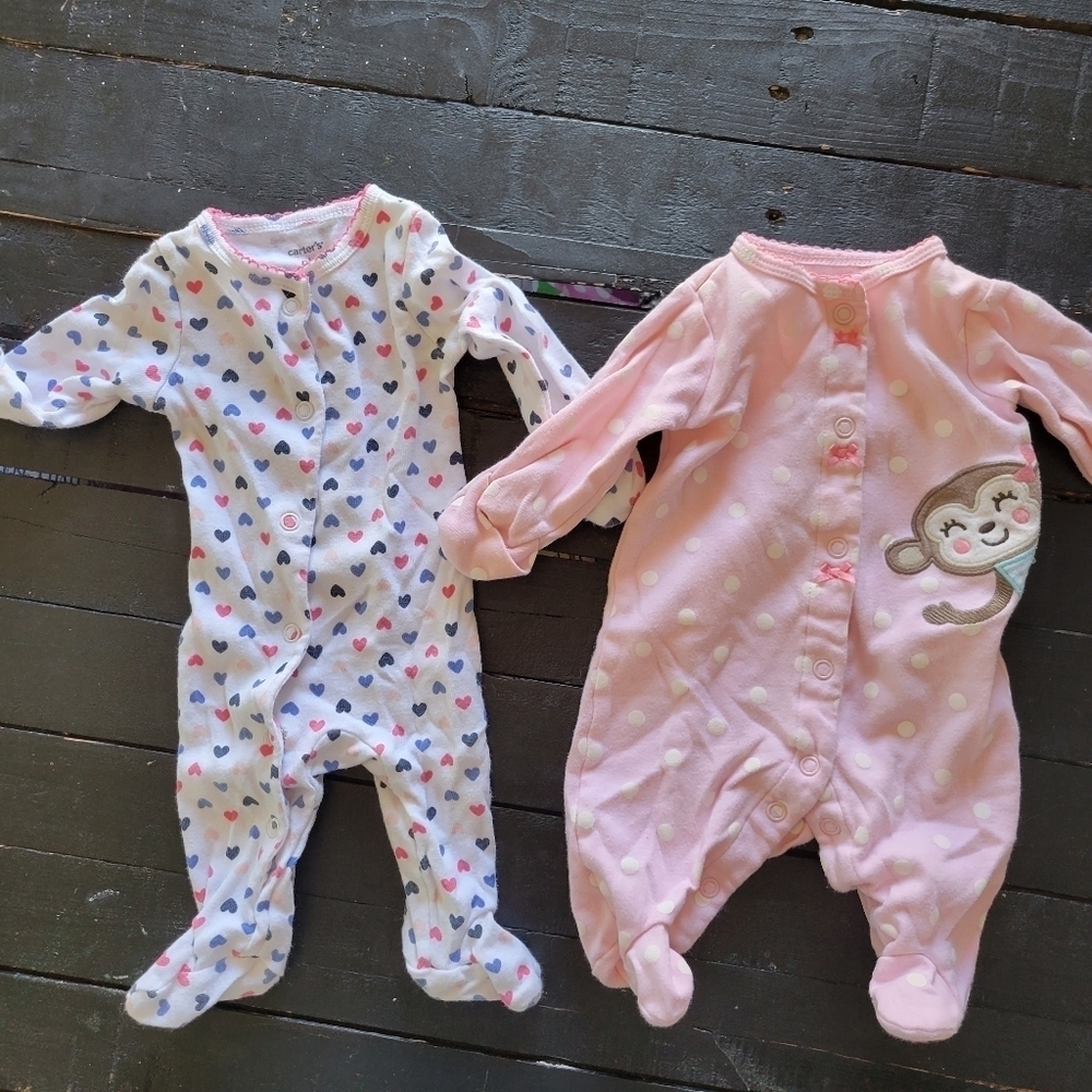 Carter's Newborn Baby Girl Lot of Pajamas Snap Long Sleeve Footie Monkey Hearts